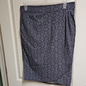 Ripskirt Hawaii Black and White Patterned  Length 3 Below Knee Velcro Closure